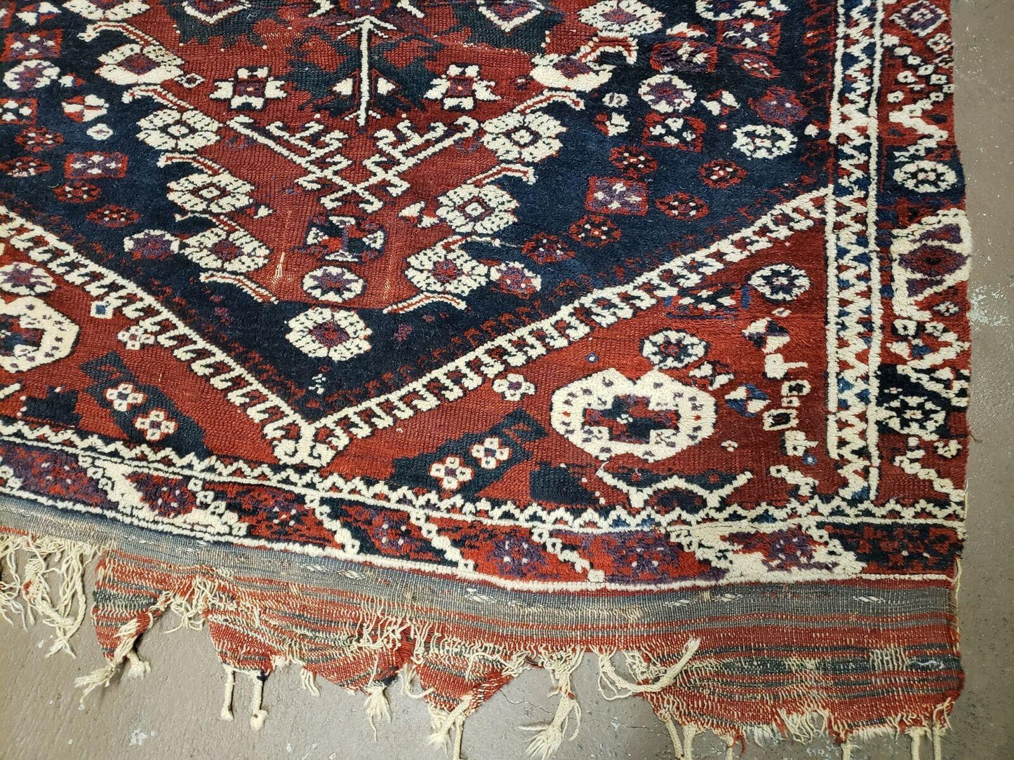 Antique Turkish Rug Bergama Wool Handmade With Vegetable Dyes Medallion Pattern 47 By 52 Inches