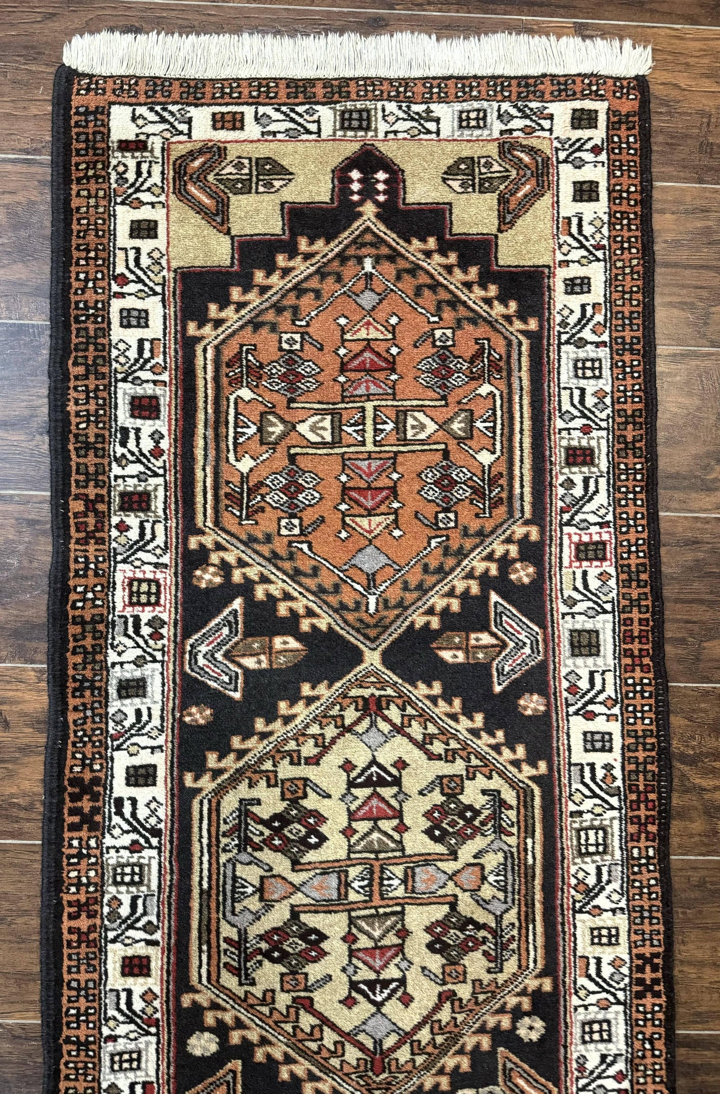 Persian Tribal Runner Rug Handmade Wool Sarab Geometric Medallions