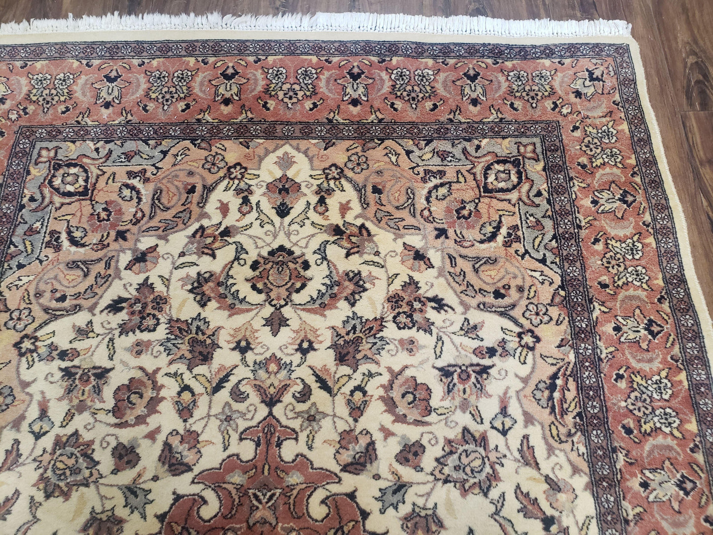 Handmade Pakistani Floral Wool Rug 4x6 Vegetable Dyes Carpet Beige Salmon
