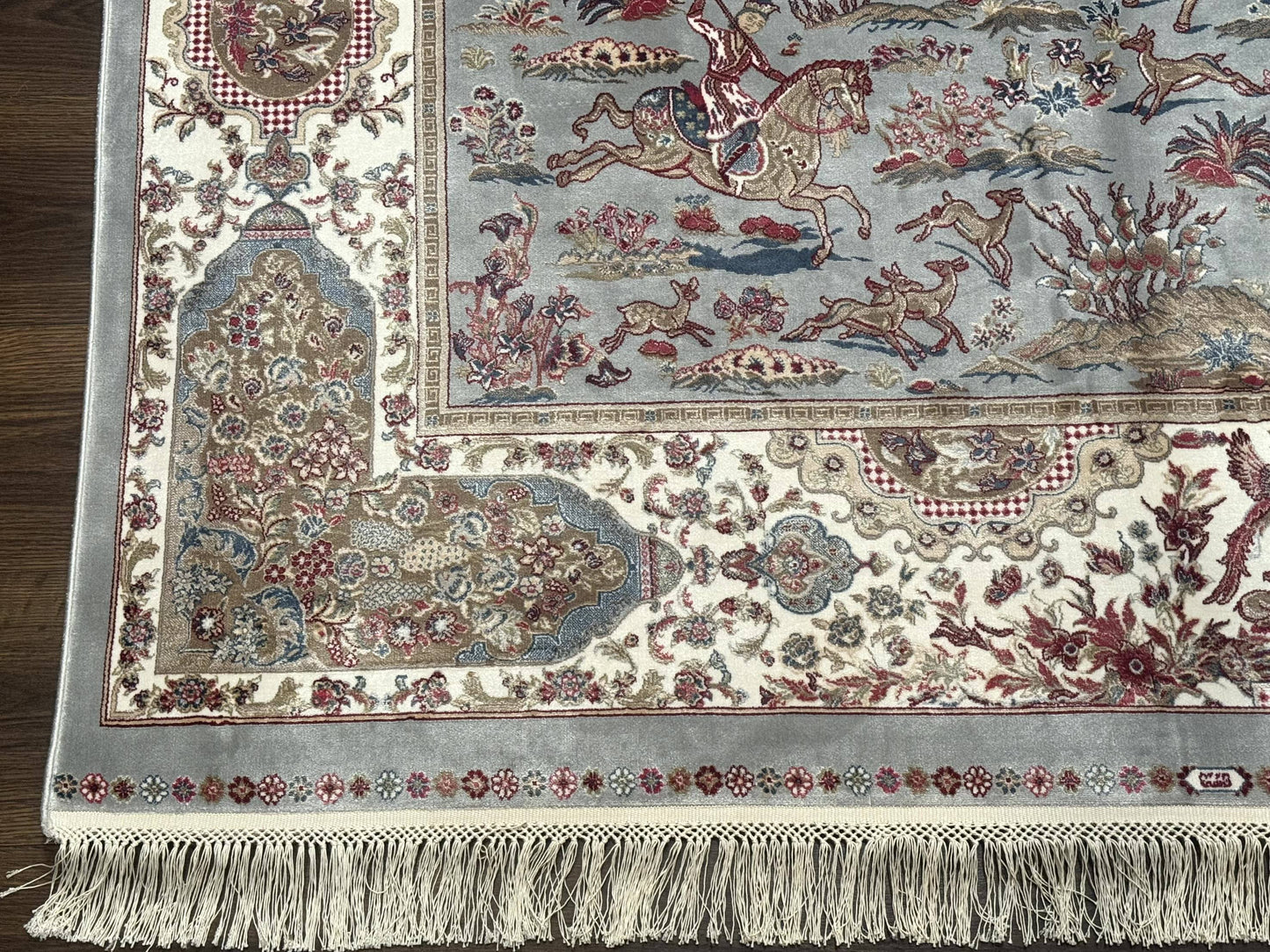 Turkish Silk Rug 5x7 Hunting Design Animal Pictorials Bamboo Silk