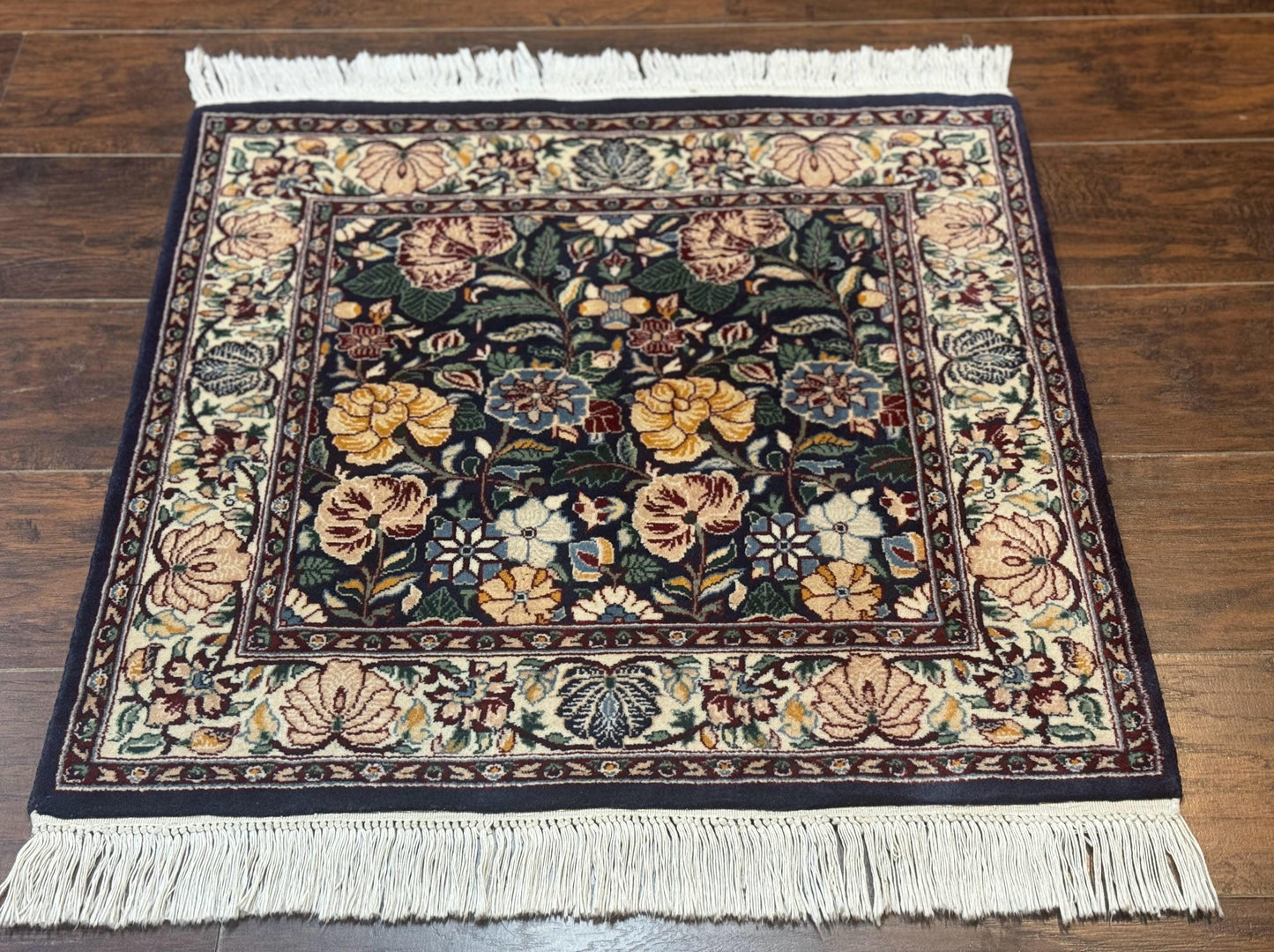 Square Pak Persian Small Rug 2.7 x 2.7, William Morris Design, Dark Green, Floral, Handmade