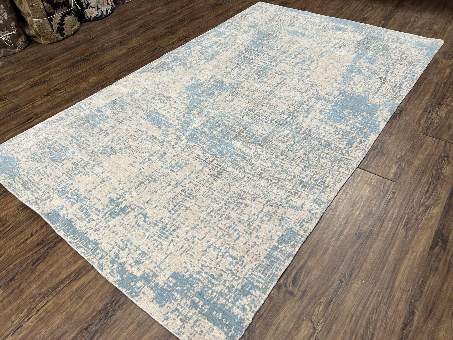 Modern Tibetan Rug 5x8 Ft Light Blue and Gray Wool Handmade Nepal Rug with Raised Pattern