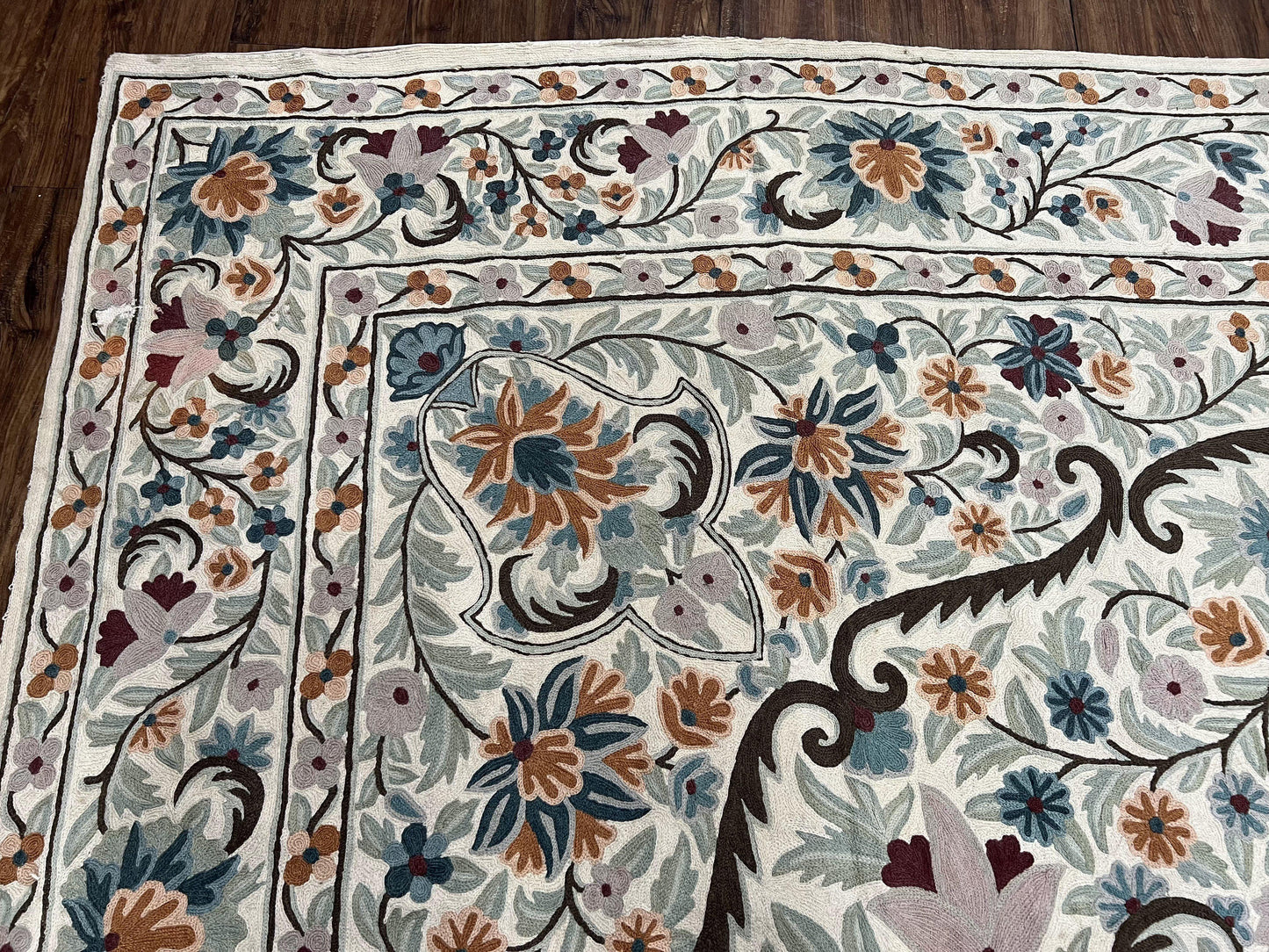 Hand Stitched Wool Rug Chain Stitched 9x12 Vintage Indian Medallion Rug