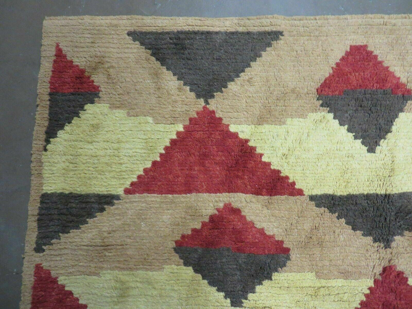 Handmade Tibetan Wool Rug Allover Pattern 68 x 98 Art Deco Contemporary Decor