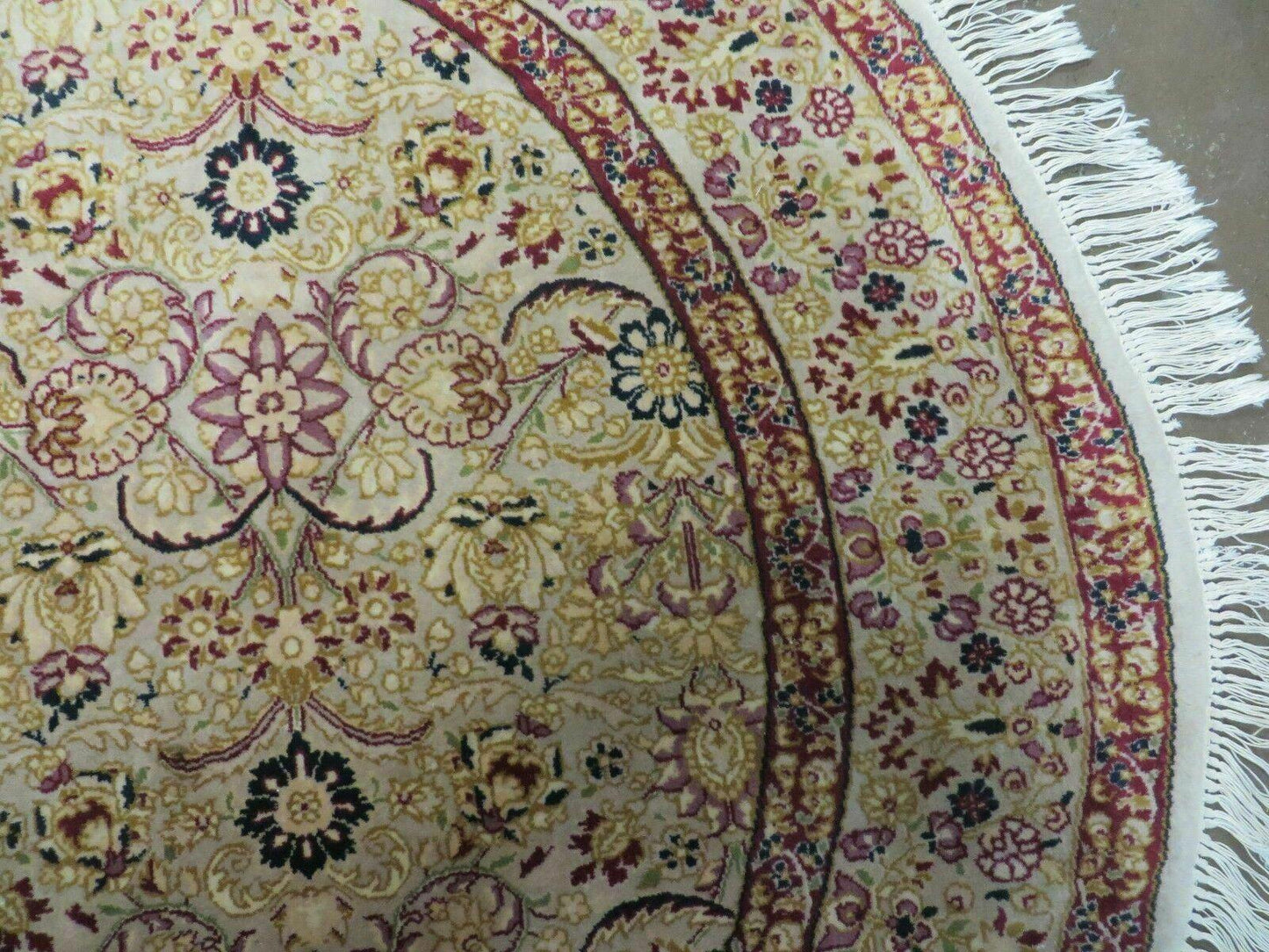 Handmade Indian Wool Rug 6ft Round Silk Accent Carpet With Rich Colors