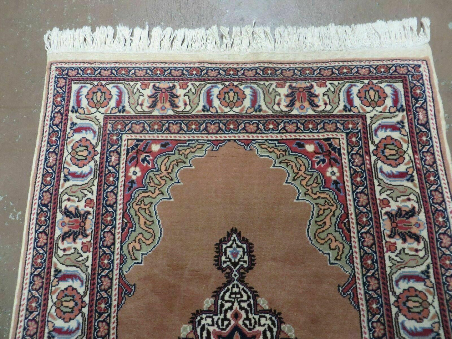 Turkish Kayseri Wool And Cotton Rug Hand Made Vintage 34x51 Floral Medallion