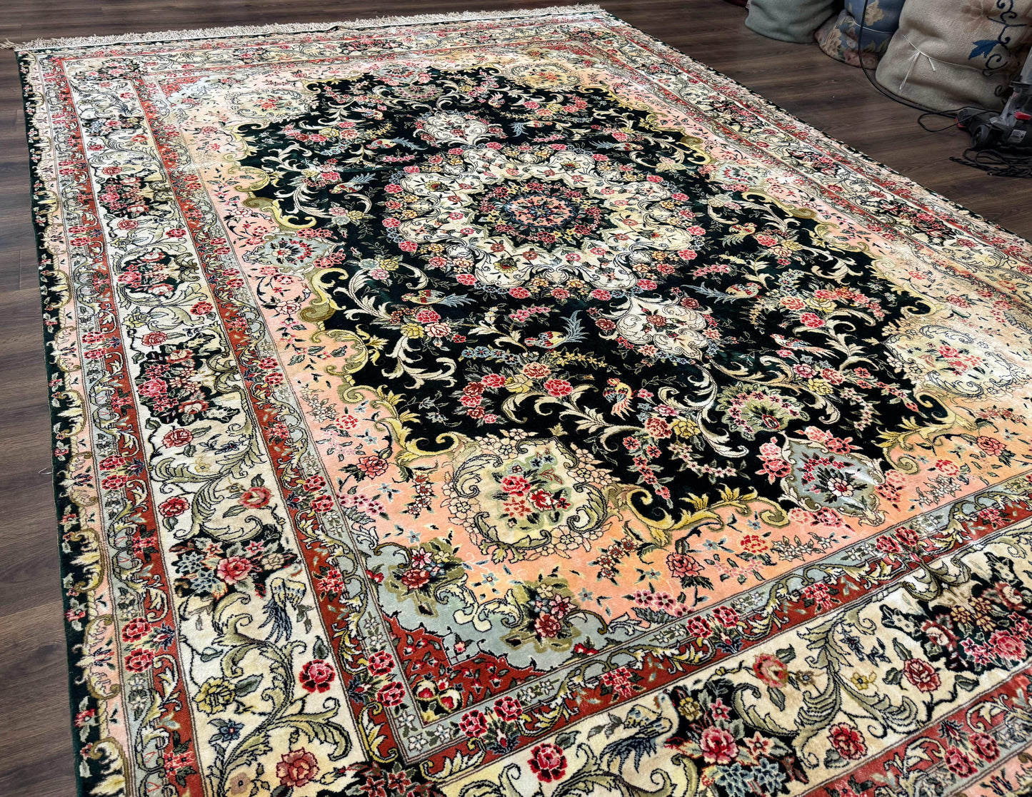 Kashmiri Silk Rug 9x12 Vintage Hand Knotted Carpet For Elegant Interiors