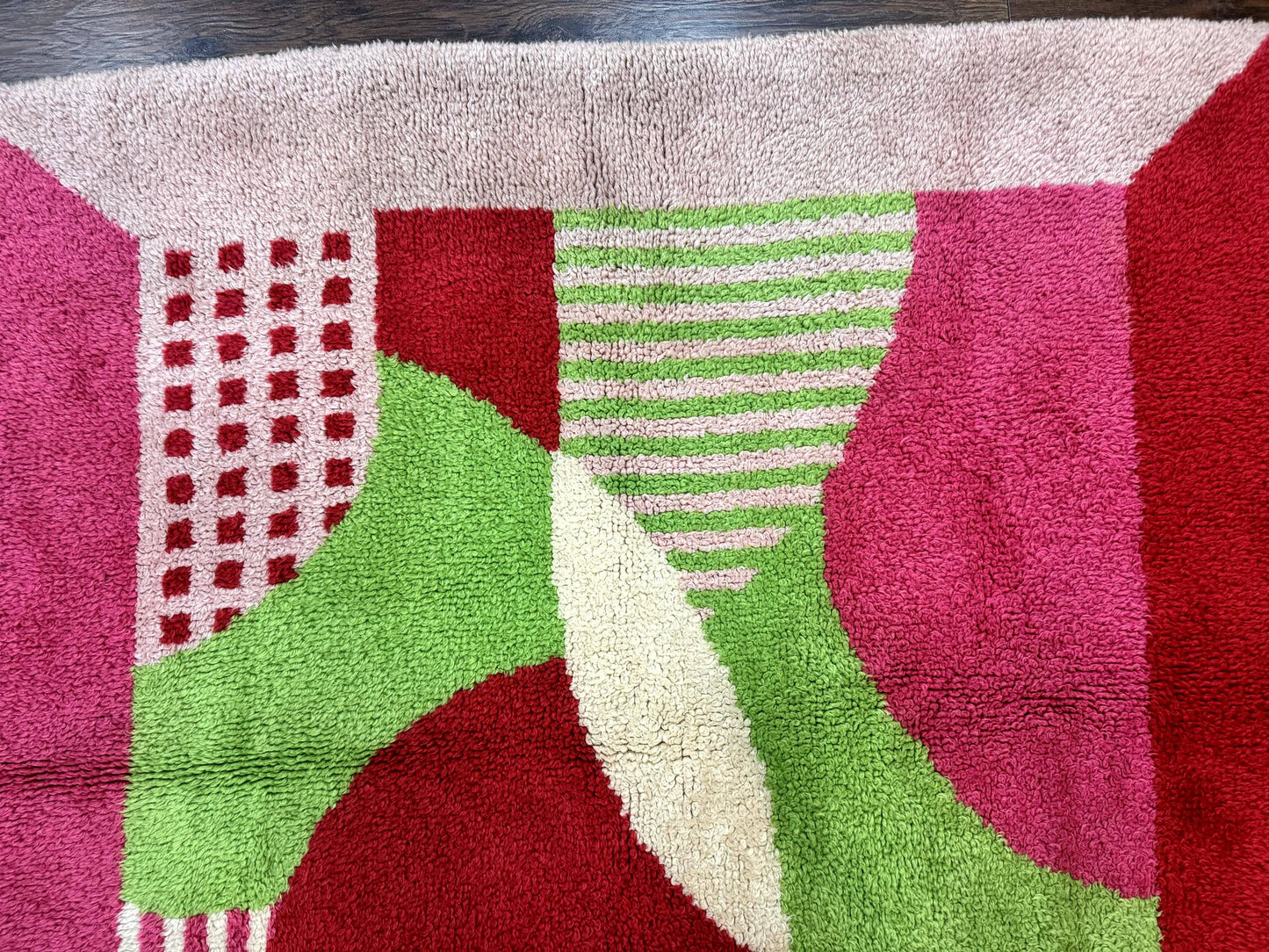 European Shag Rug 4.8 x 4.8, Modern Abstract Design, Green Pink Red, Square Shag Rug, Unique