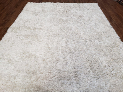 Safavieh Shag Rug 5x8, Pearl White Color, Isaac Mizrachi Shag Collection 5x7 Carpet, High Pile Soft Fluffly Bedroom Rug, Living Room Rug