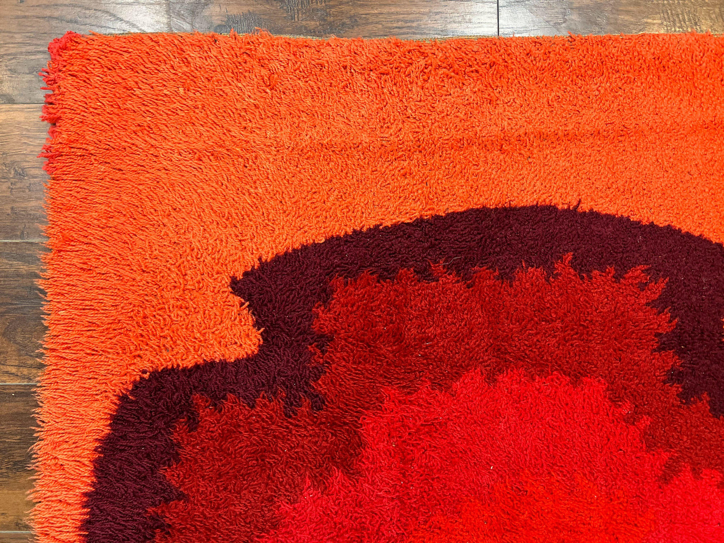 Danish Rya Shag Rug 4x6, Mid Century 1960s Retro Vintage Wool Rug, Shades of Red