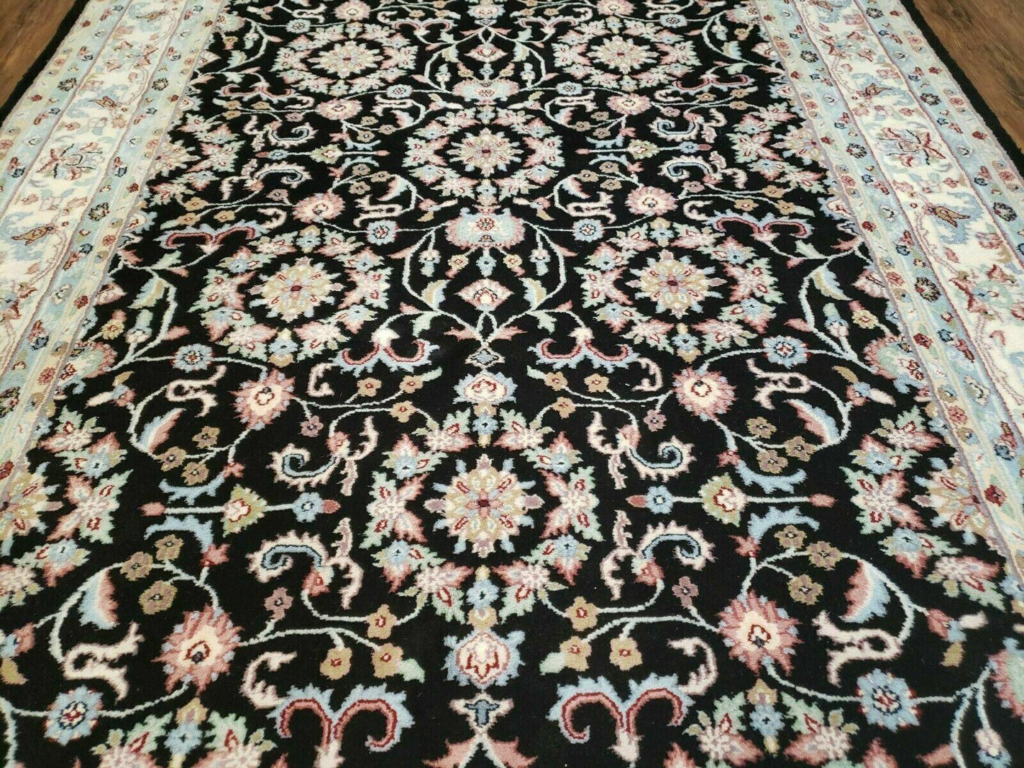 Handmade Indian Agra Wool Rug 6x9 With Vegetable Dyes Black Floral Pattern
