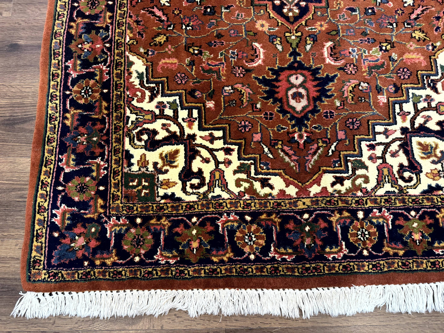 Indo Persian Heriz Rug 4x6 Handmade Wool Vintage Rust Red Navy Cream