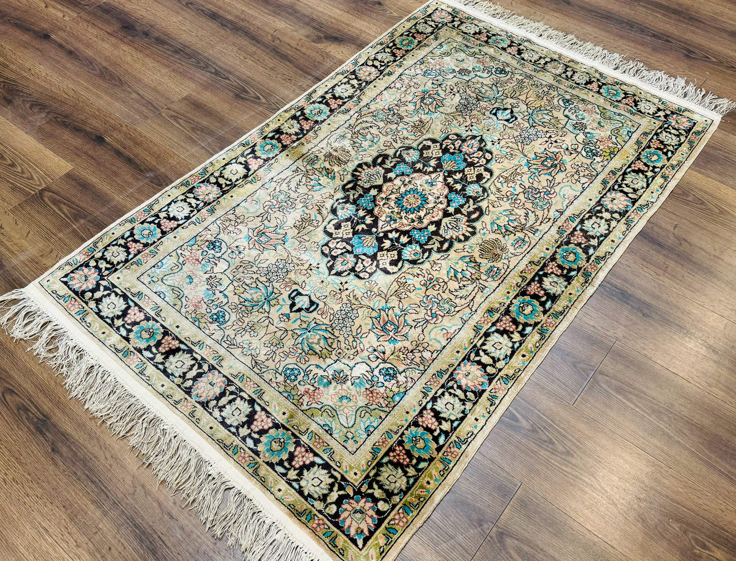 Kashmiri Silk Rug Indian Hand Knotted 3x5 Floral Medallion 200 KPSI