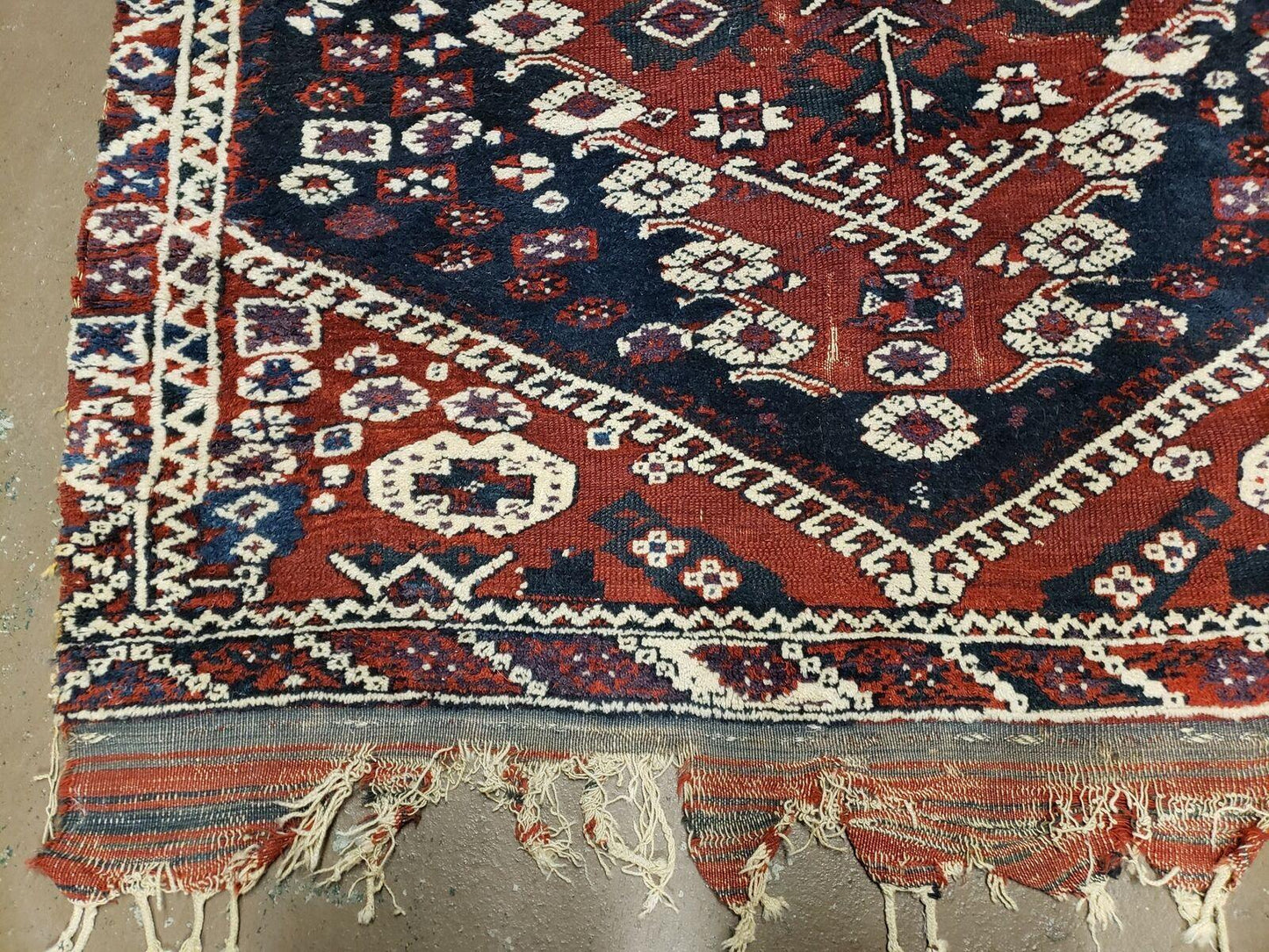 Antique Turkish Rug Bergama Wool Handmade With Vegetable Dyes Medallion Pattern 47 By 52 Inches