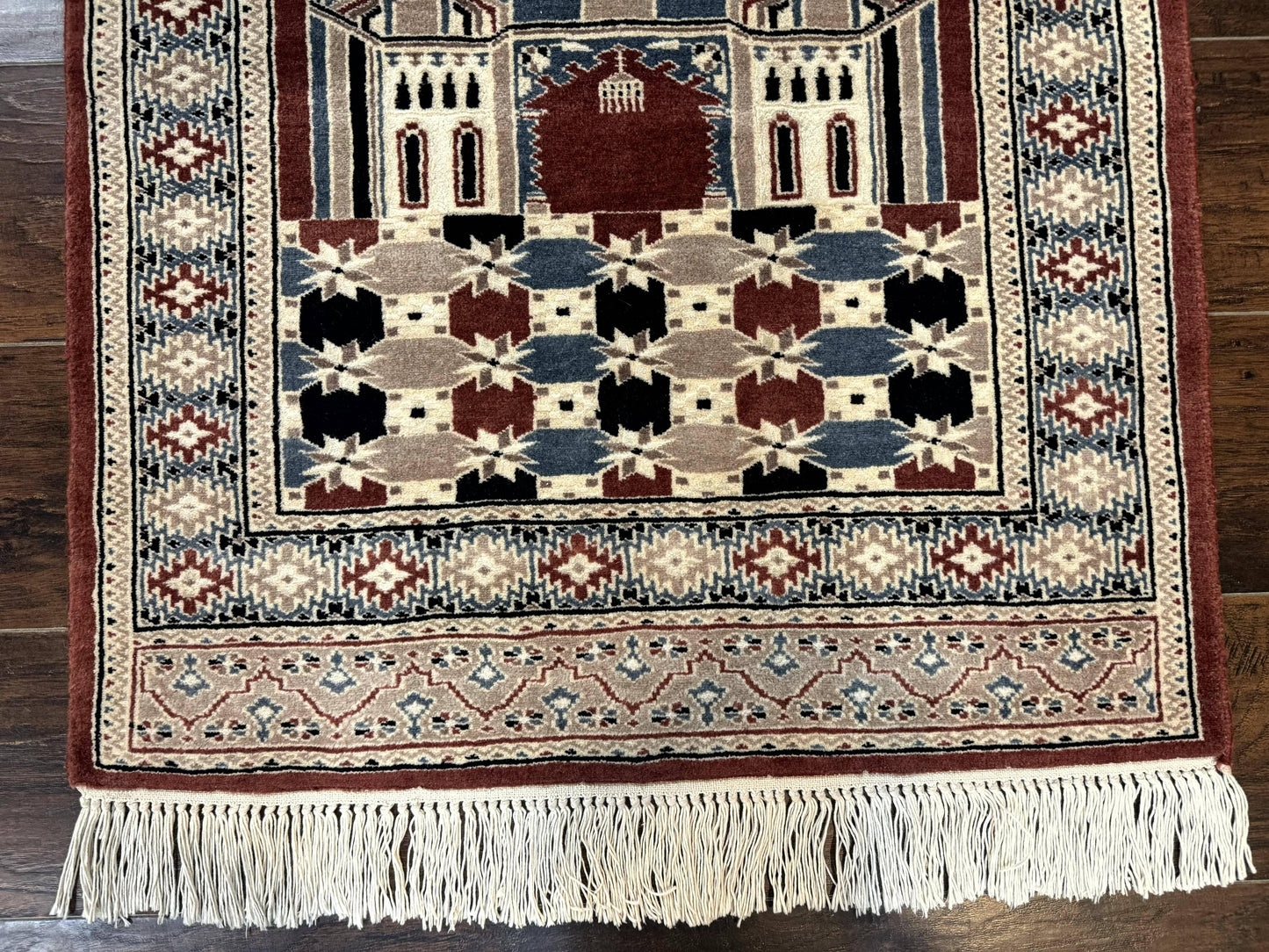 Small Pakistani Bokhara Prayer Rug 2.7 x 4