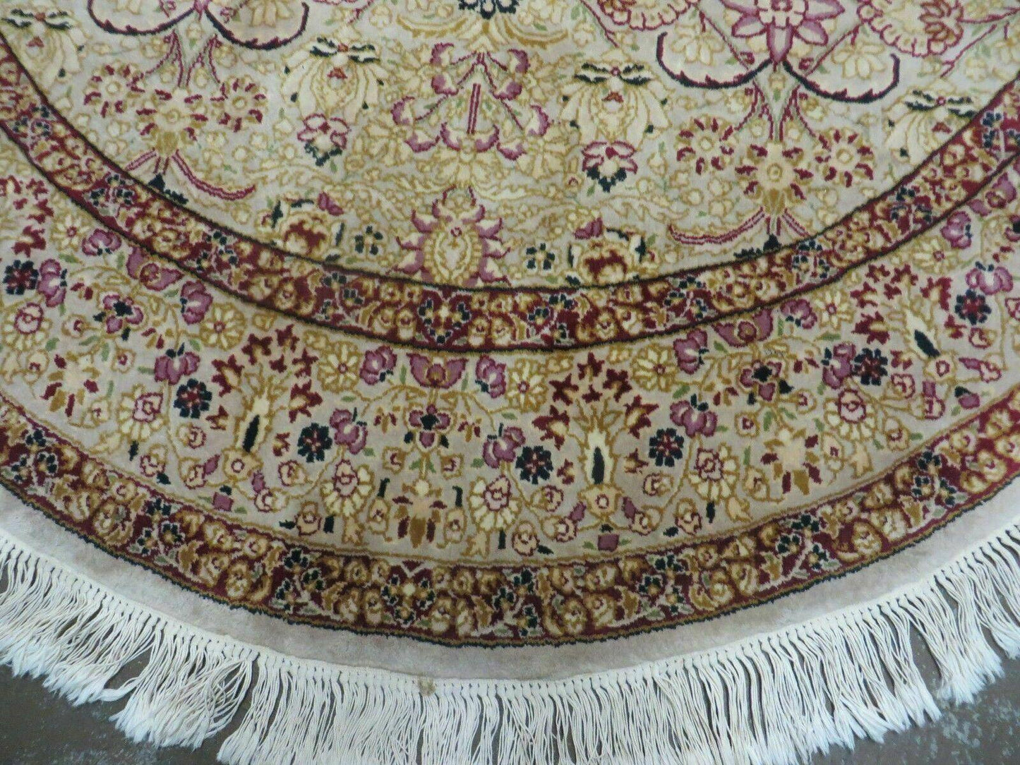 Handmade Indian Wool Rug 6ft Round Silk Accent Carpet With Rich Colors