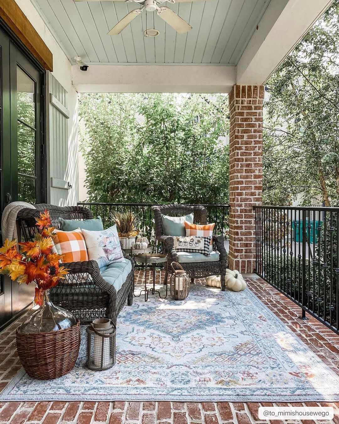 Modern Area Rug - Soft Durable Home Décor