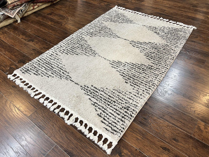 Shag Rug 5x8 Modern Moroccan Style Area Rug Off White And Black