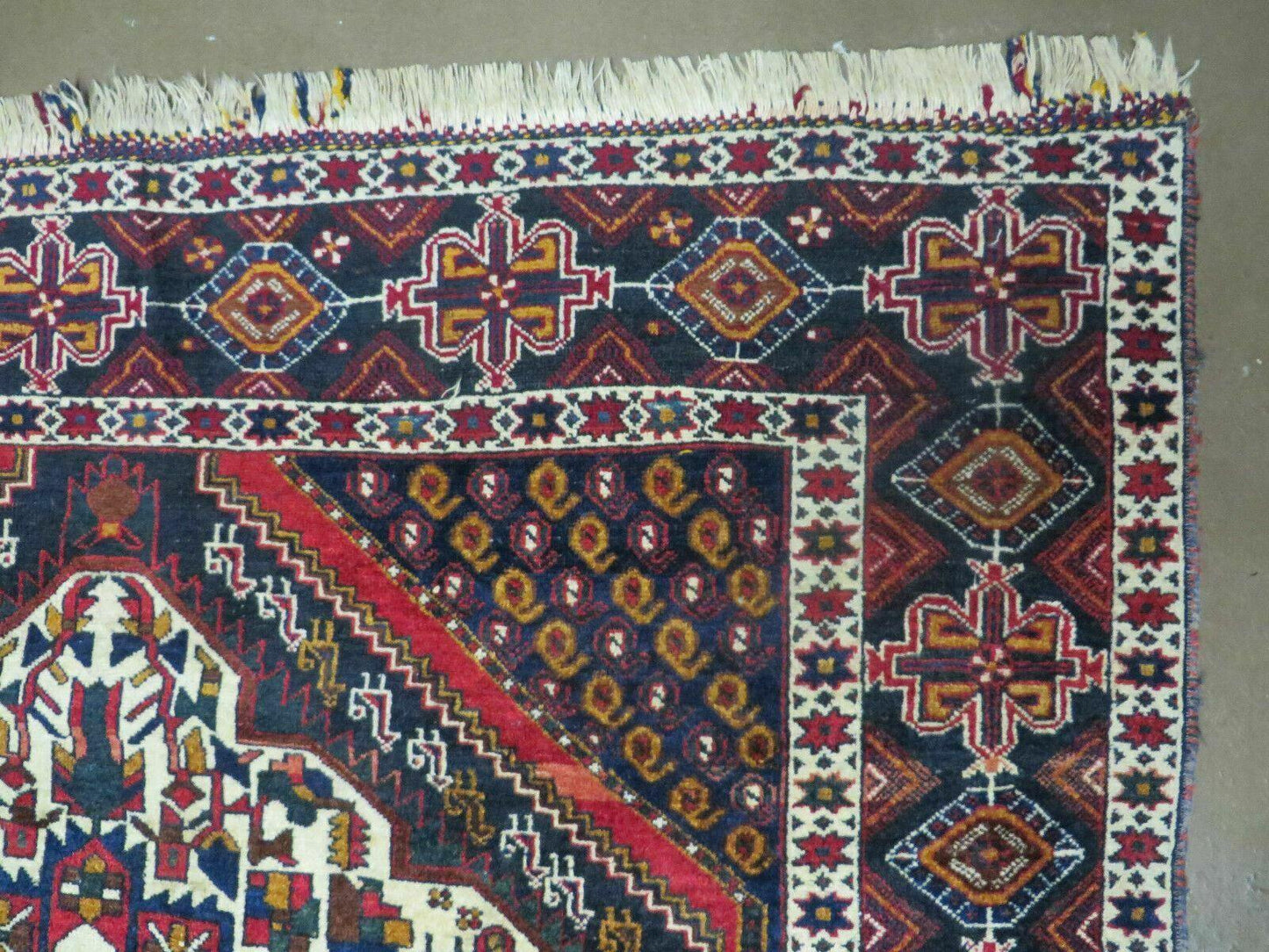 Vintage Turkish Tribal Wool Rug Medallion Hand Made 4x5 Size
