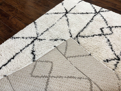 Modern Shag Rug 5x7, Ivory and Black Area Rug 5 x 7 ft