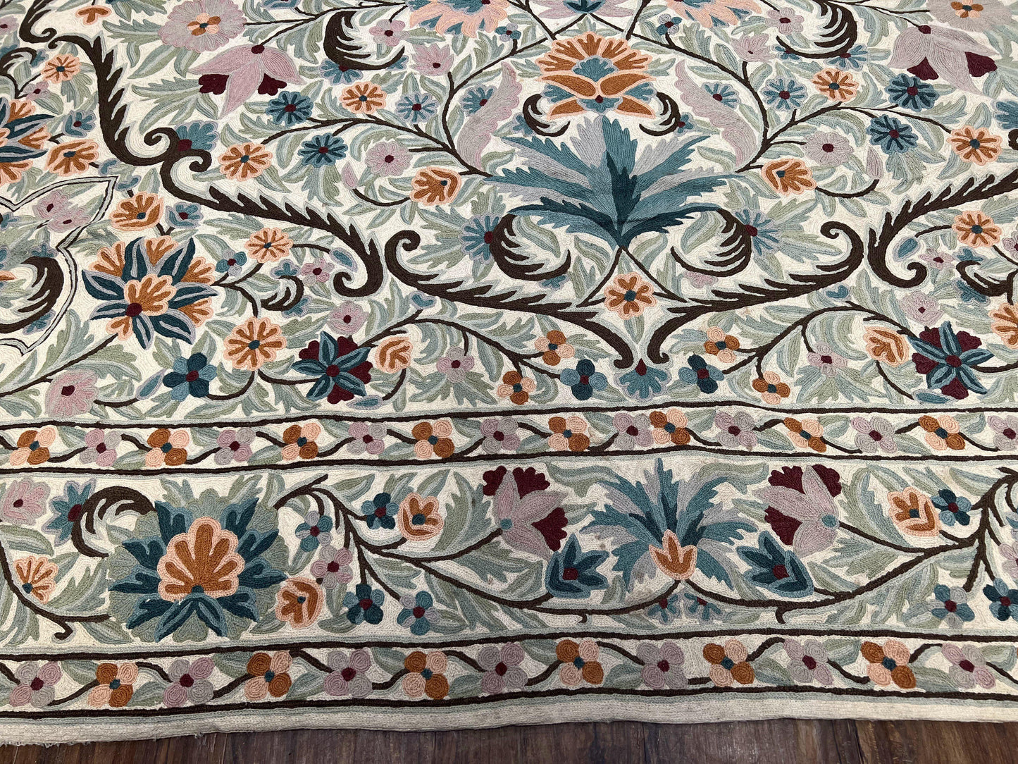 Hand Stitched Wool Rug Chain Stitched 9x12 Vintage Indian Medallion Rug