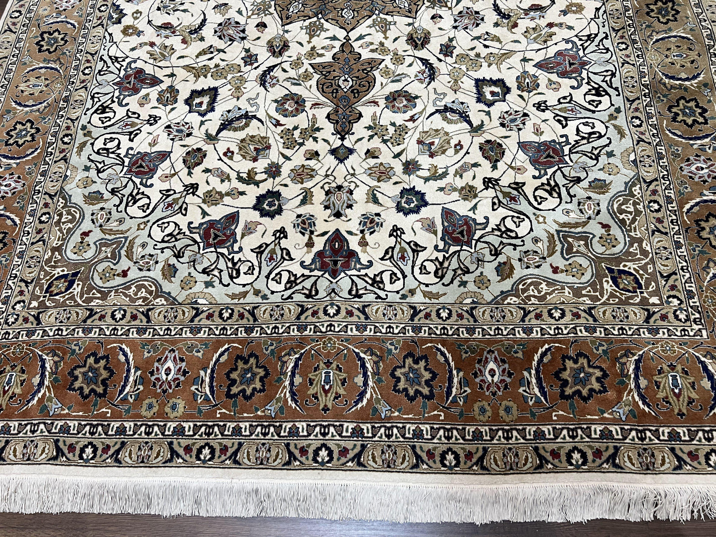 Hand Knotted Persian Tabriz Rug 7x10 Floral Medallion Ivory