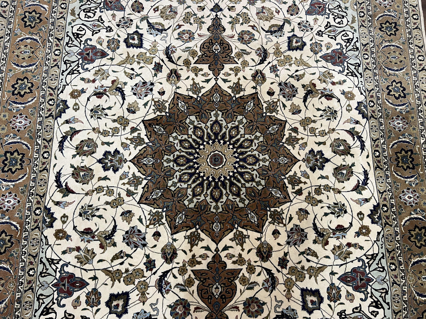 Hand Knotted Persian Tabriz Rug 7x10 Floral Medallion Ivory