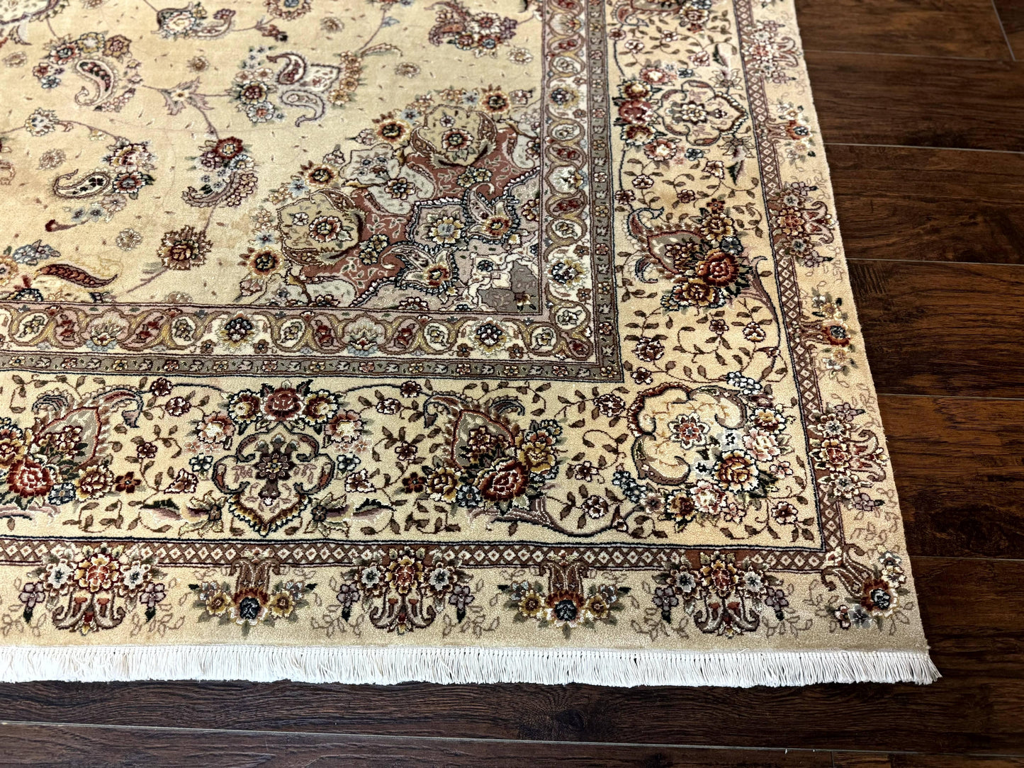 Sino Persian Rug 8x10, Wool and Silk Highlights, 290 KPSI, Floral Medallion