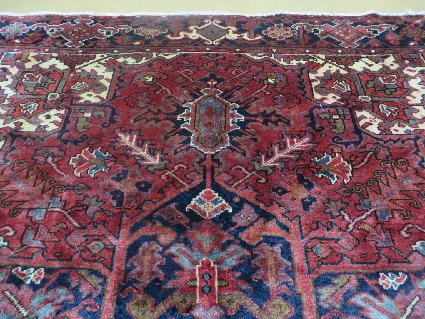 Persian Heriz Rug 8x11 Hand Knotted Wool Geometric Medallion Vintage