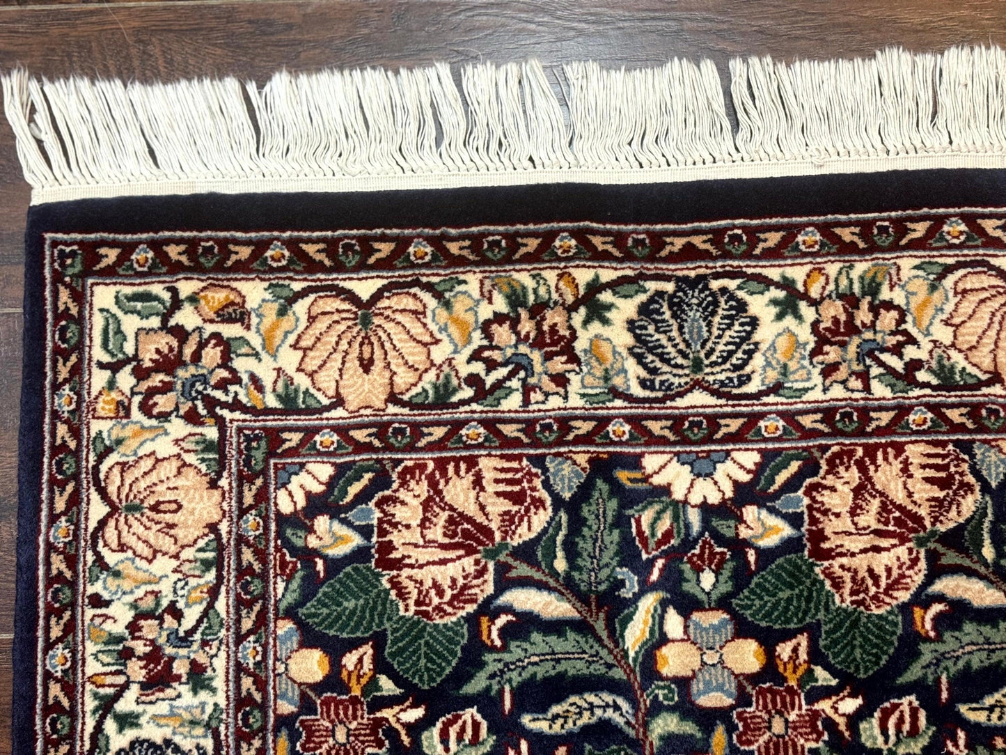 Square Pak Persian Small Rug 2.7 x 2.7, William Morris Design, Dark Green, Floral, Handmade