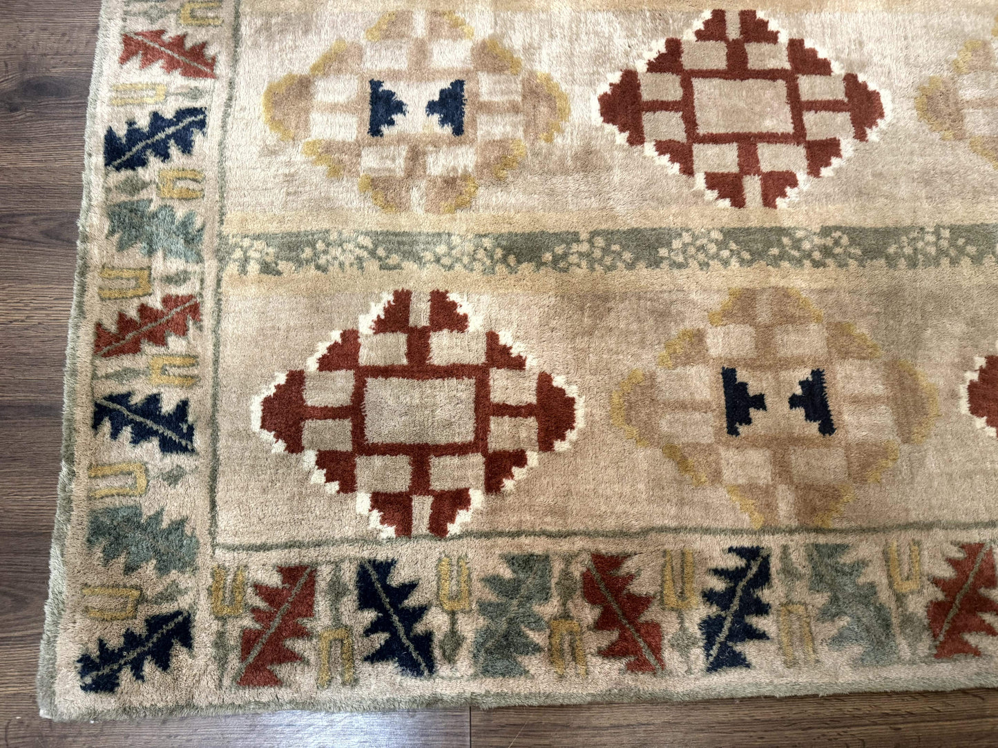 Geometric Design Area Rug 5x8, Beige and Rust Red