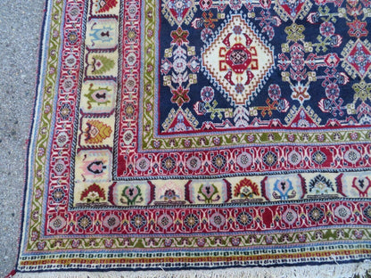 Persian Shiraz Rug Handmade Tribal Pattern