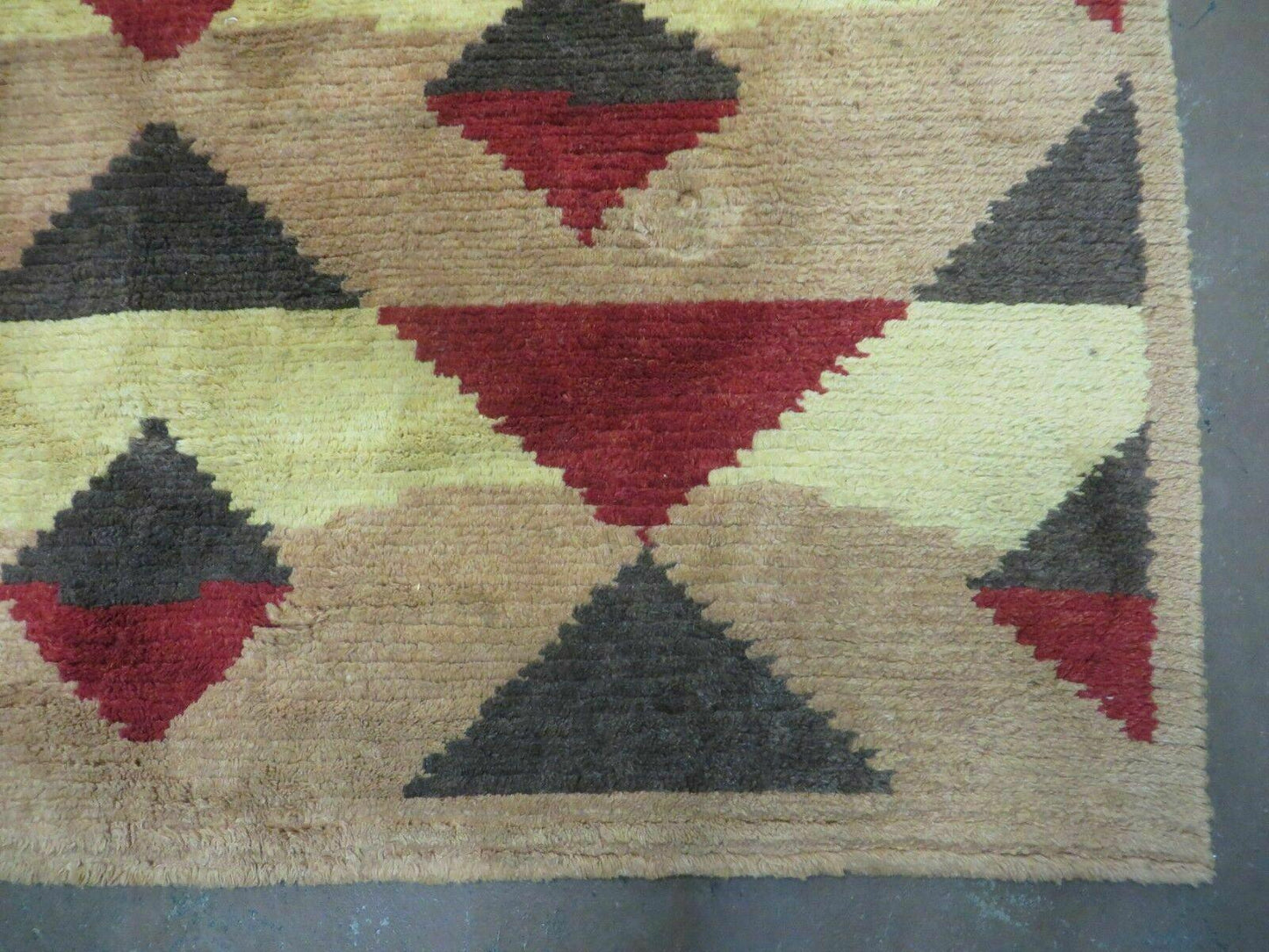 Handmade Tibetan Wool Rug Allover Pattern 68 x 98 Art Deco Contemporary Decor