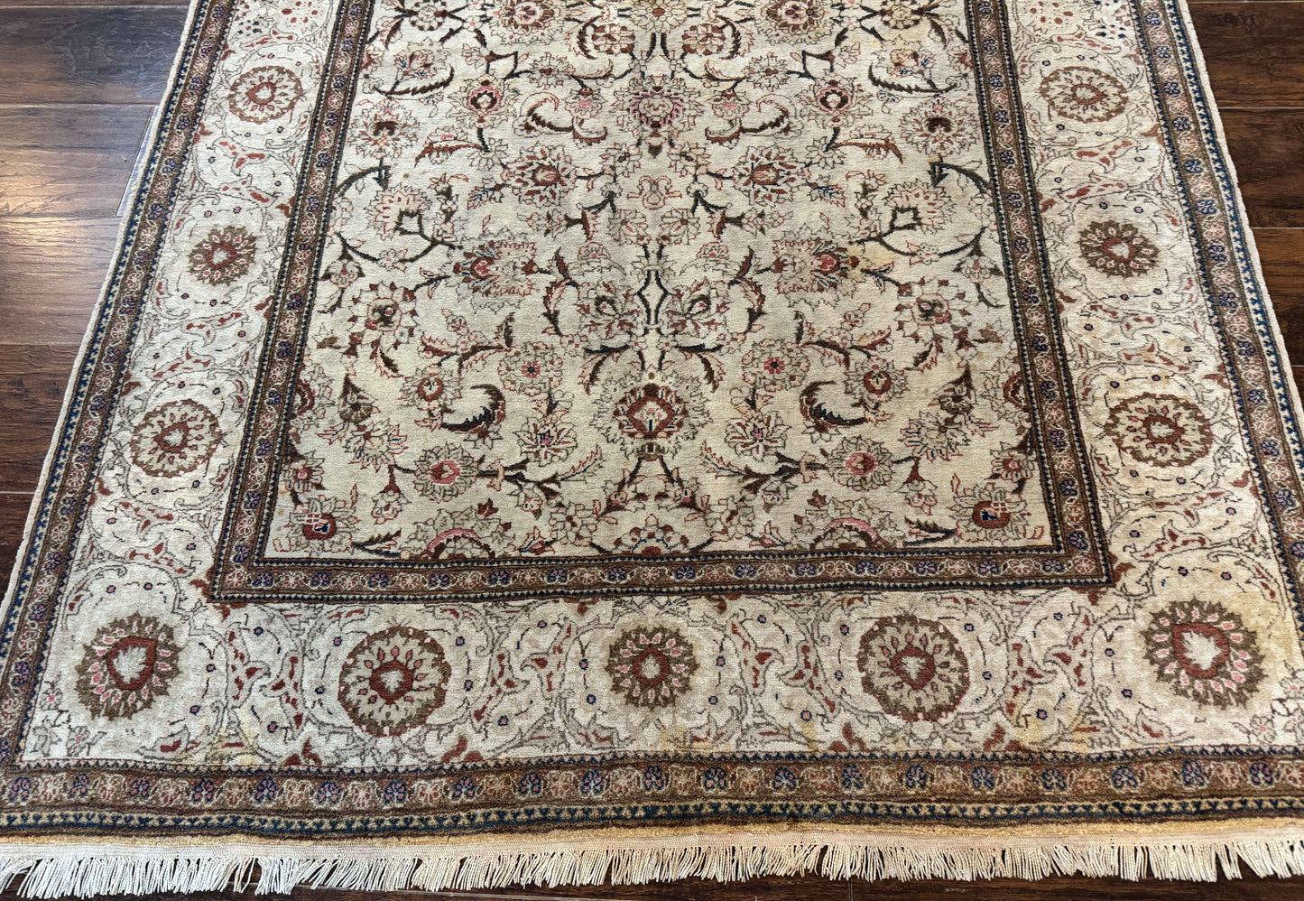 Persian Kashan Rug 5x7, Beige, Fine 250 KPSI