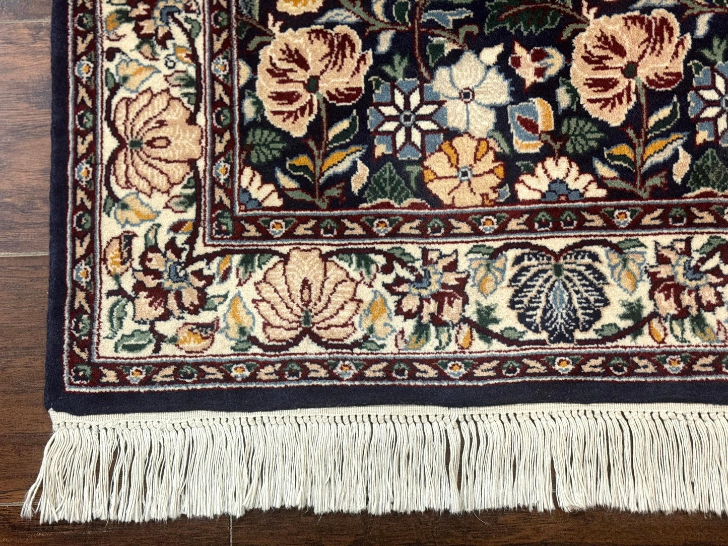 Square Pak Persian Small Rug 2.7 x 2.7, William Morris Design, Dark Green, Floral, Handmade