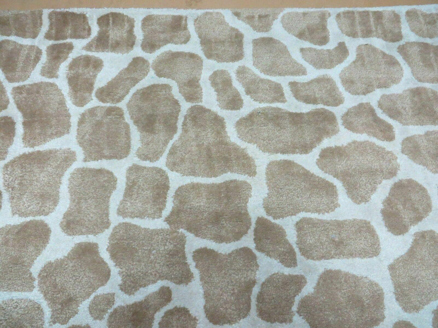 Safavieh Hand Tufted Wool And Viscose 6x9 Rug Modern Design