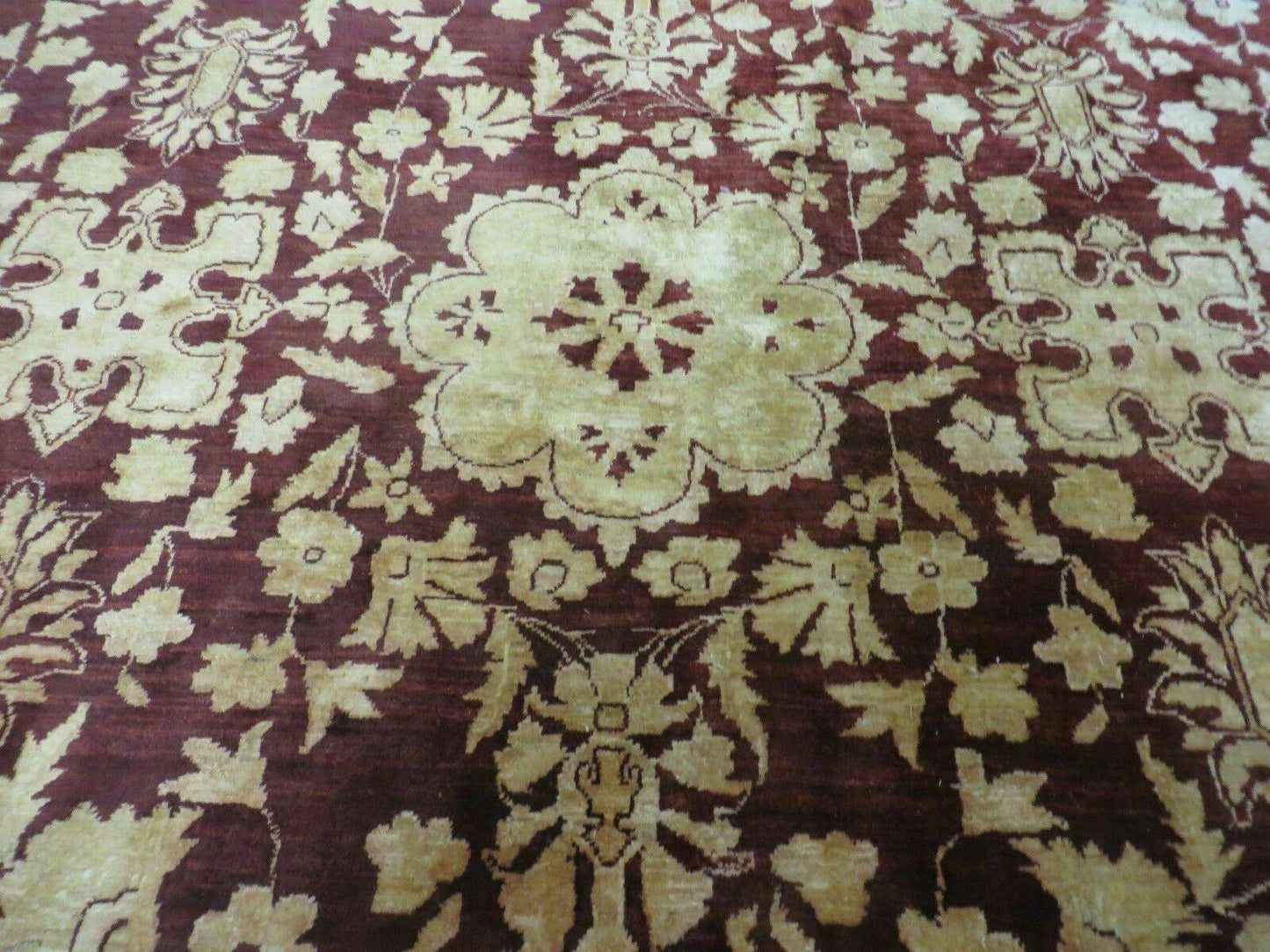 10' X 15' Hand Made Pakistan Wool on Cotton Rug Peshawar # 200A