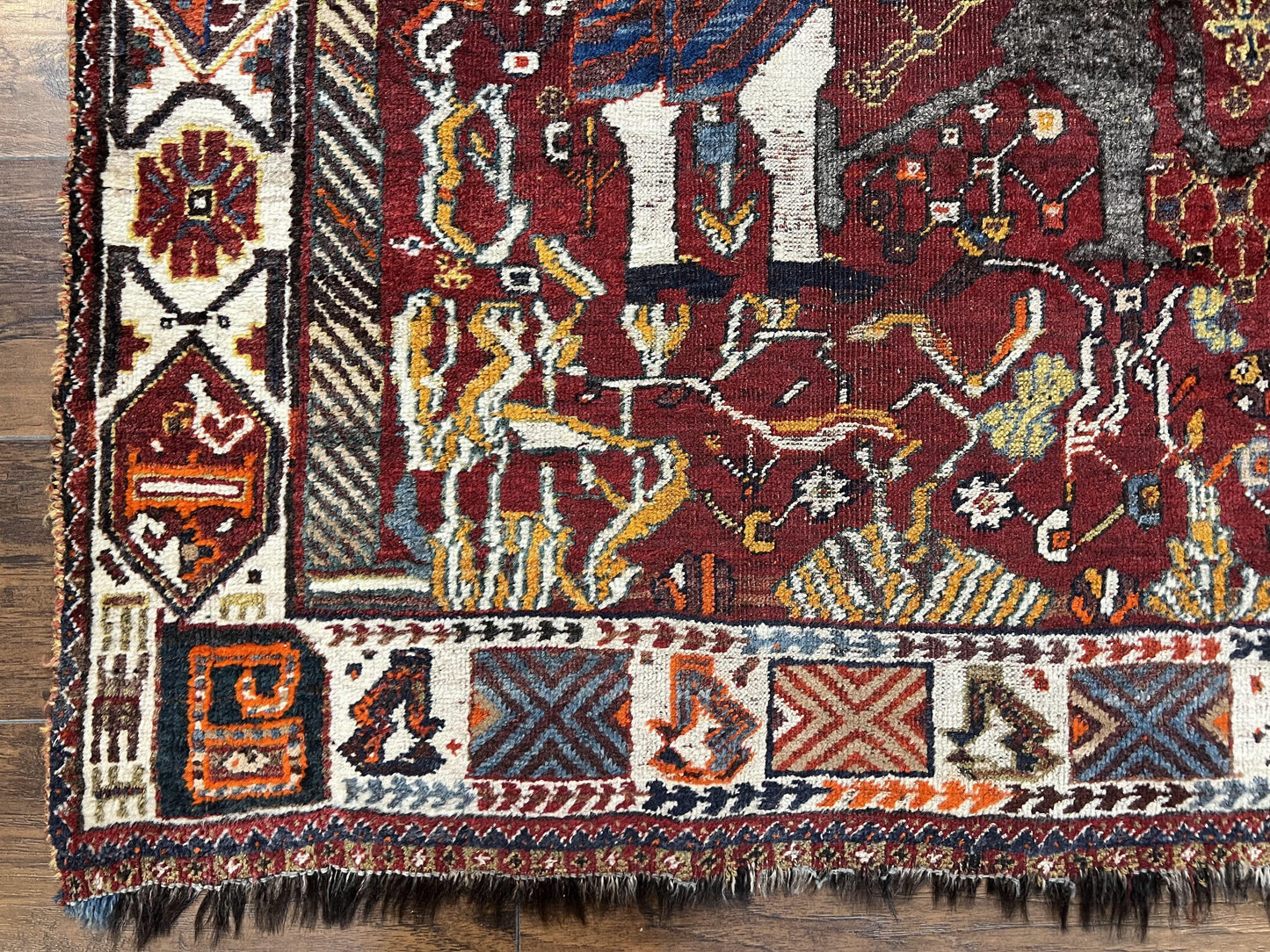 Persian Shiraz Pictorial Rug Antique Handmade Wool Lions Tribal Rug 3.6 by 5