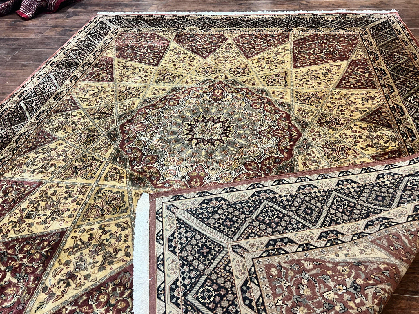 Indo Persian Rug 8x10, Dome Design, 210 KPSI, Handmade Vintage Wool Rug