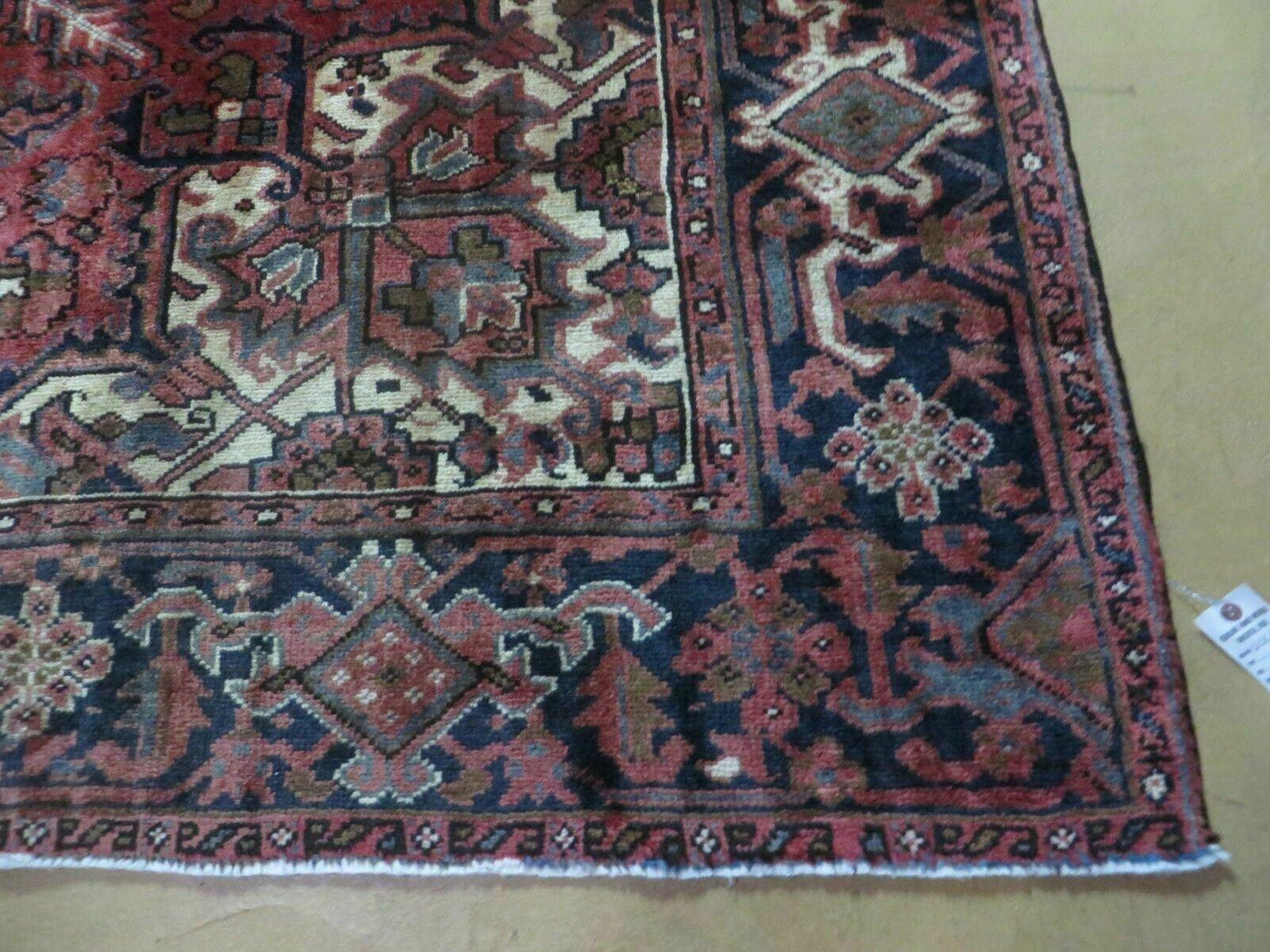 Persian Heriz Rug 8x11 Hand Knotted Wool Geometric Medallion Vintage