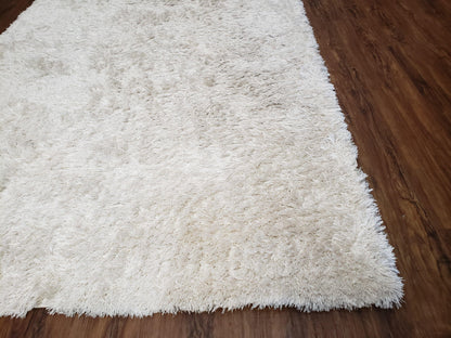 Safavieh Shag Rug 5x8, Pearl White Color, Isaac Mizrachi Shag Collection 5x7 Carpet, High Pile Soft Fluffly Bedroom Rug, Living Room Rug