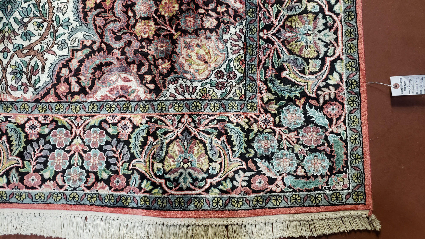 Indian Kashmiri Silk Rug 6x10, Ivory, Floral Medallion