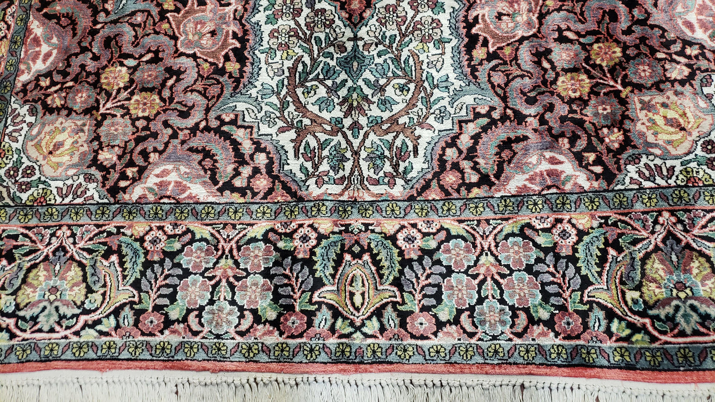 Indian Kashmiri Silk Rug 6x10, Ivory, Floral Medallion