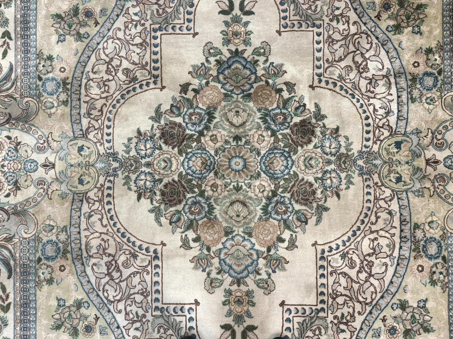 Handmade Persian Rug Wool Vintage Floral Medallion Oriental Carpet 8 By 10.6