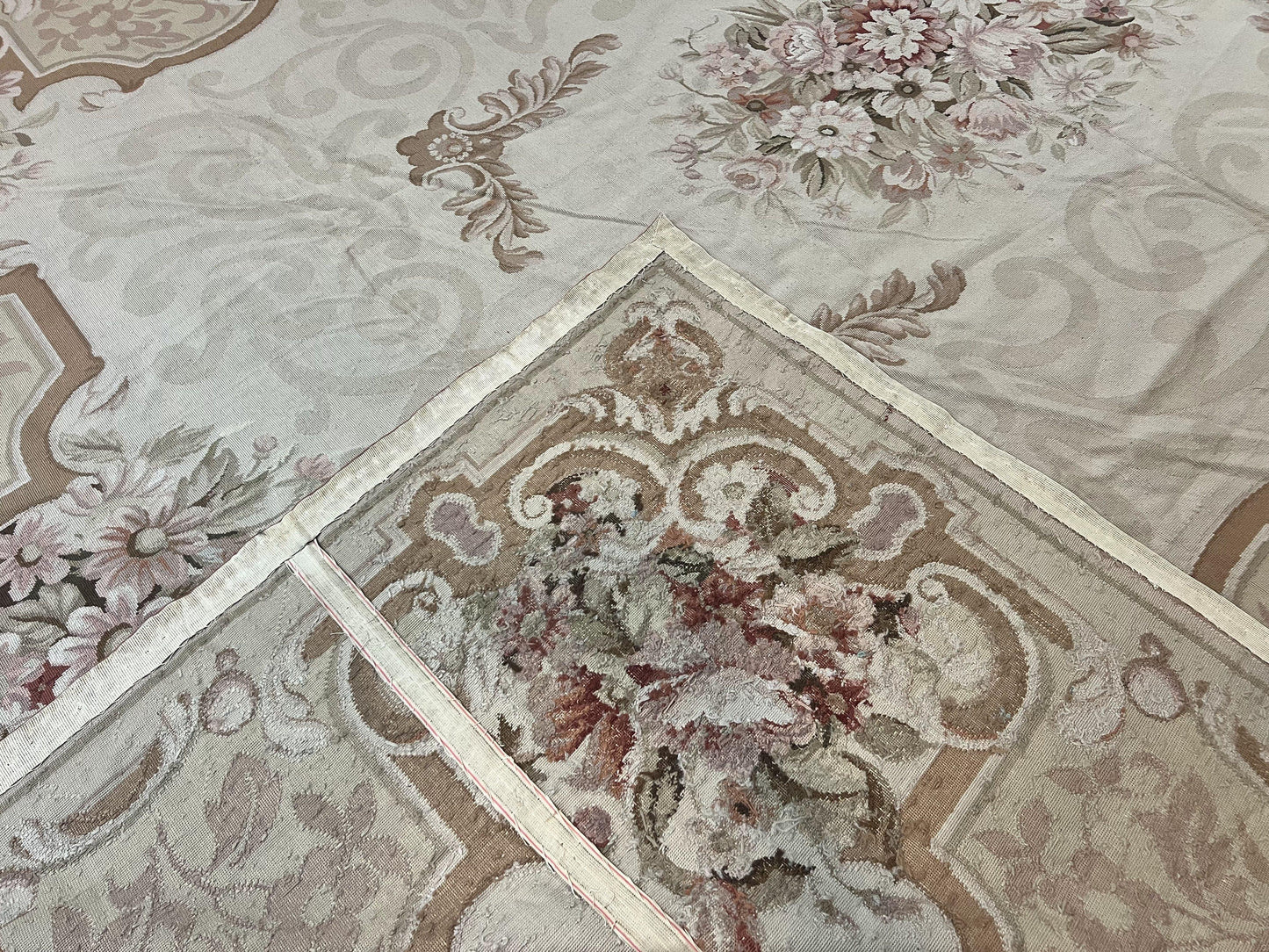 10x14 Aubusson Rug, Wool Handmade Vintage Carpet, French European Design, Elegant