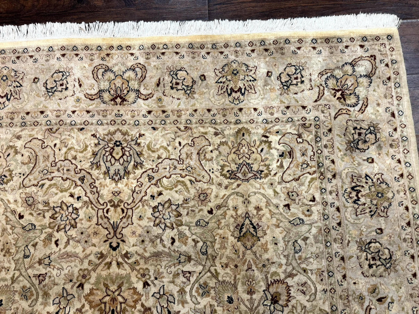 Persian Rug Handmade Wool 6x9 Floral Beige