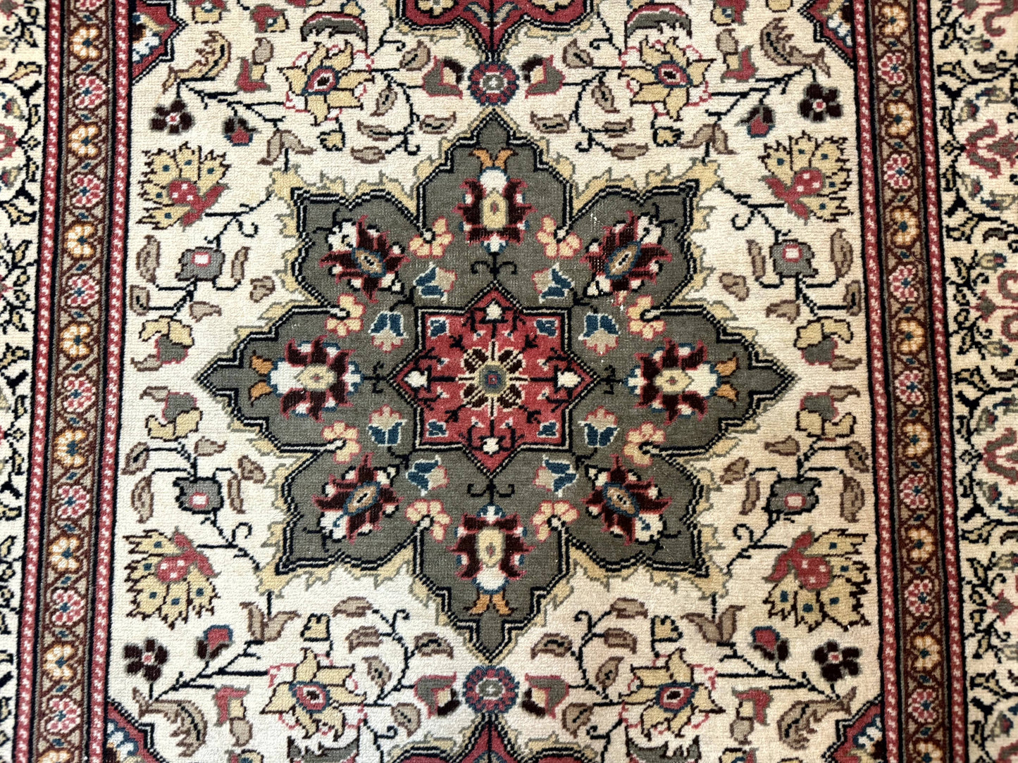 Turkish Sivas Rug 4x6, Floral Medallion, Beige Pink-Red Green, Handmade
