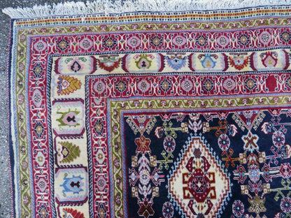 Persian Shiraz Rug Handmade Tribal Pattern