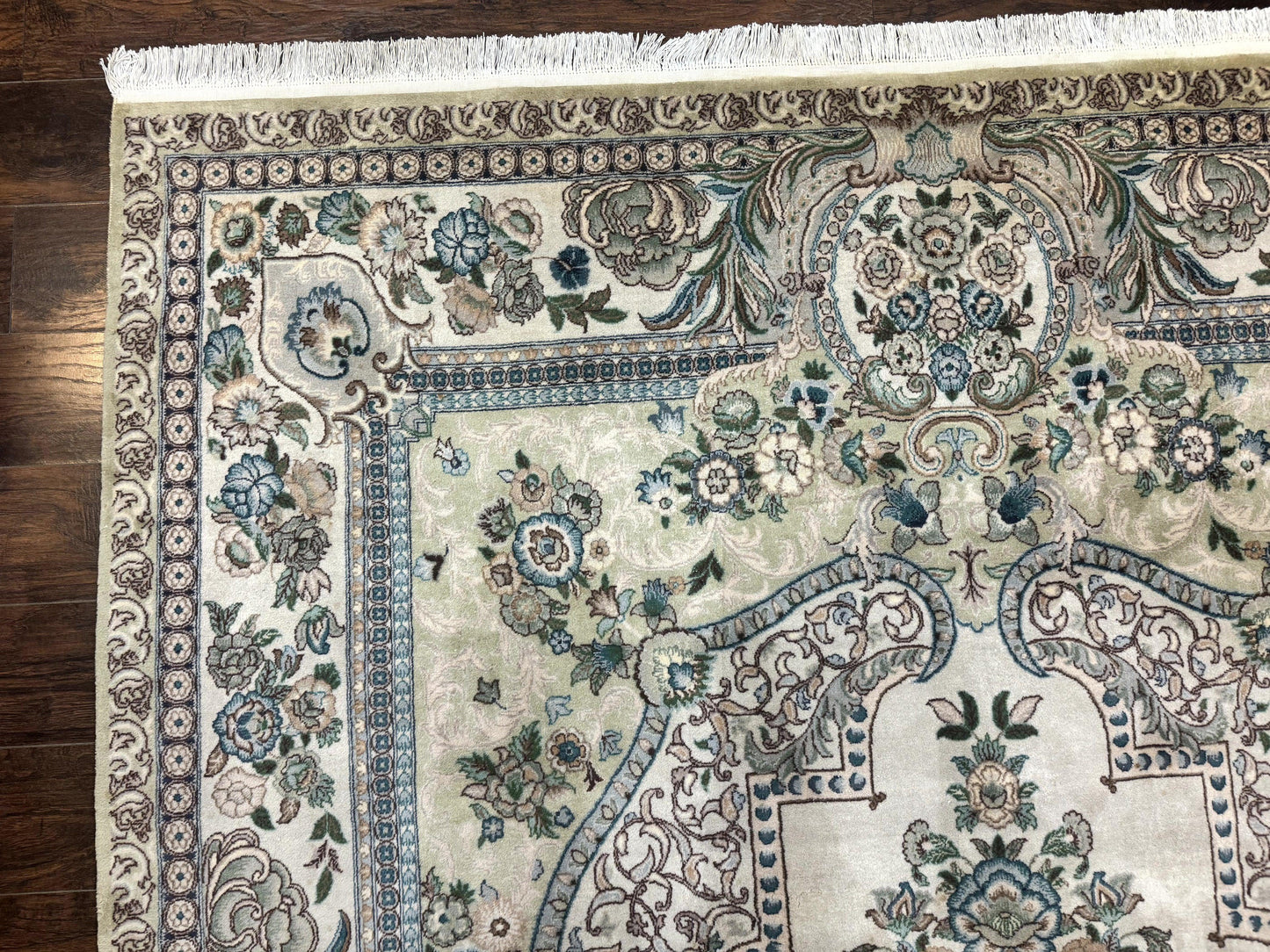 Handmade Persian Rug Wool Vintage Floral Medallion Oriental Carpet 8 By 10.6