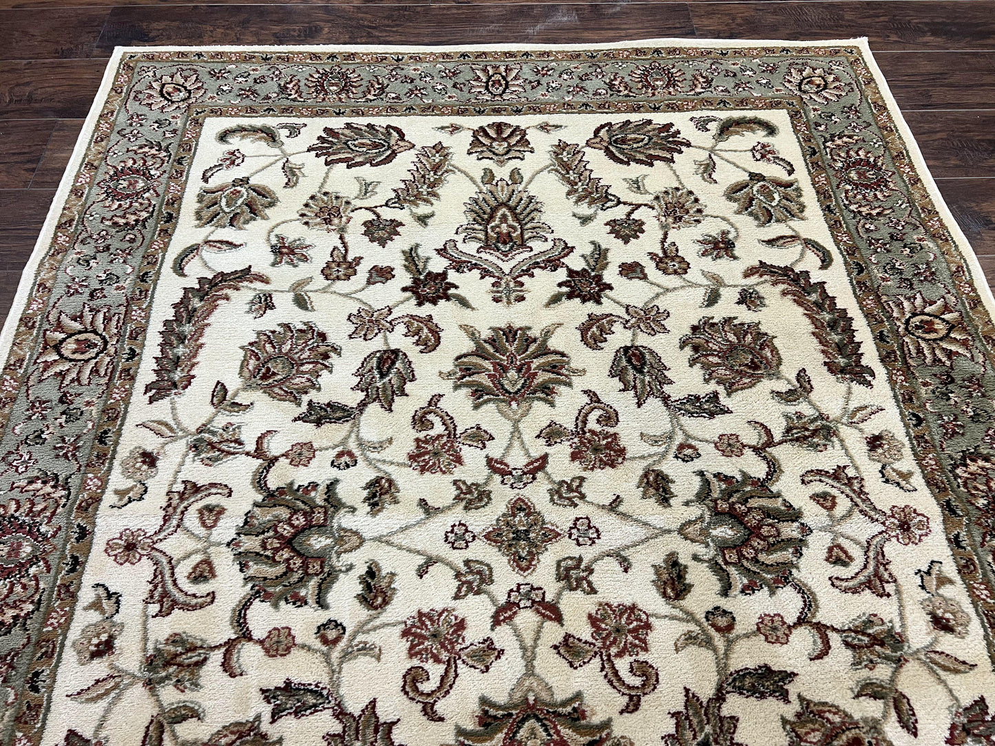 Floral Oriental Rug 5x7 Turkish Power Loomed Carpet With Traditional Design